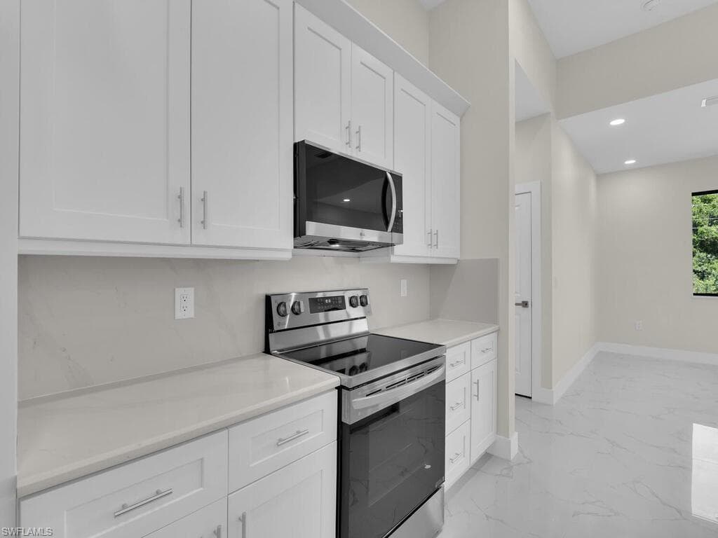 503 Lincoln Blvd, Lehigh Acres, FL 33936-9
