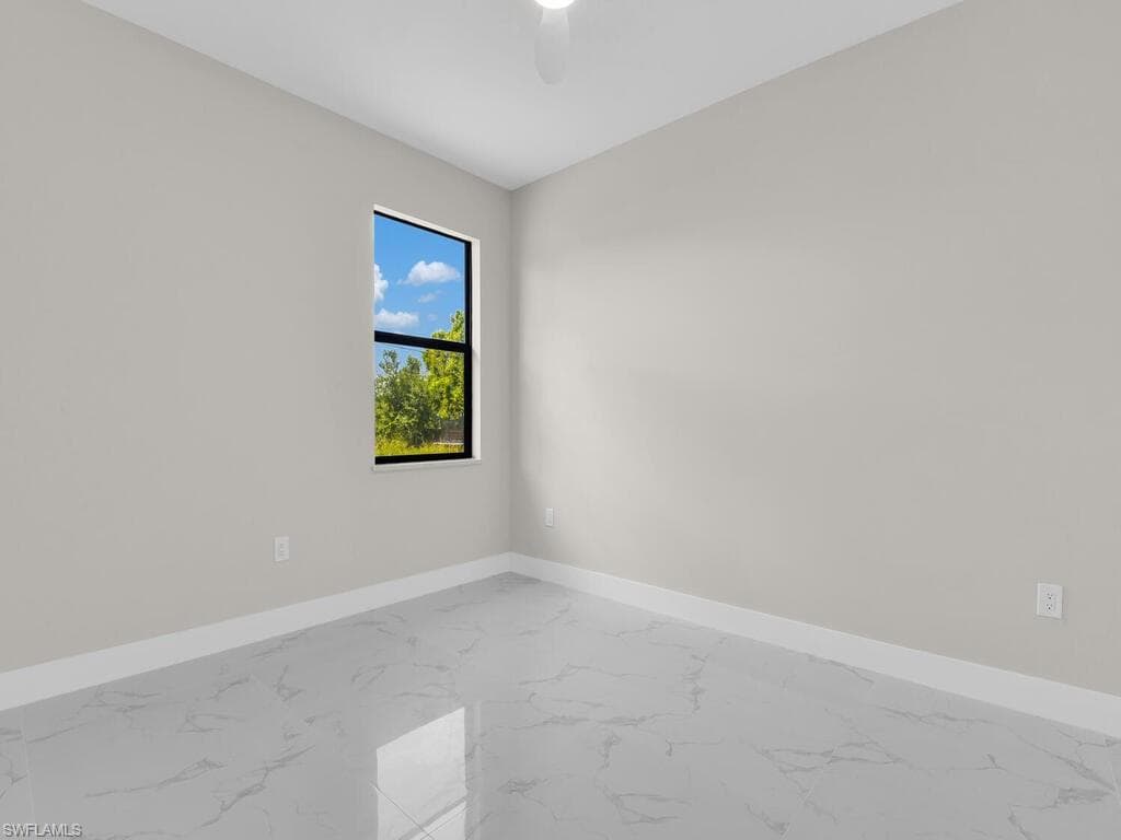 503 Lincoln Blvd, Lehigh Acres, FL 33936-25