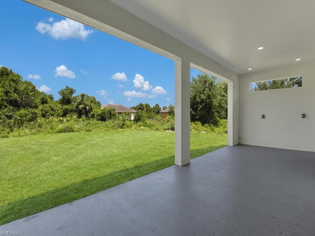503 Lincoln Blvd, Lehigh Acres, FL 33936-29