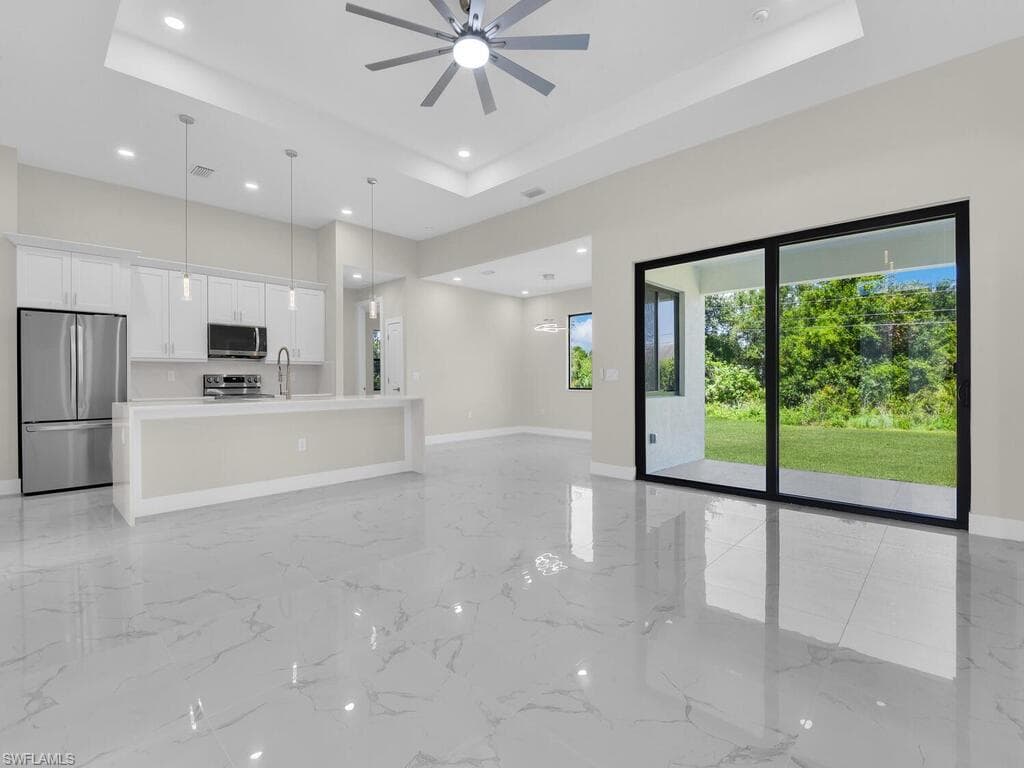 503 Lincoln Blvd, Lehigh Acres, FL 33936-6
