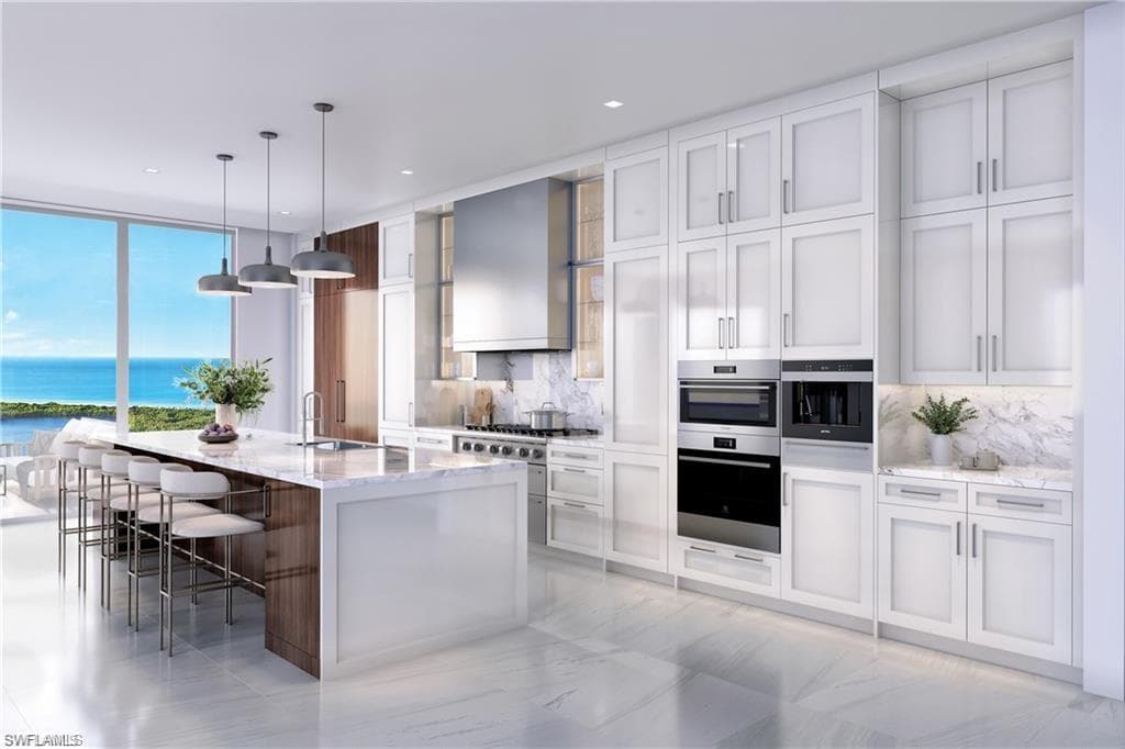 6869 Grenadier Blvd 604, Naples, FL 34108-11