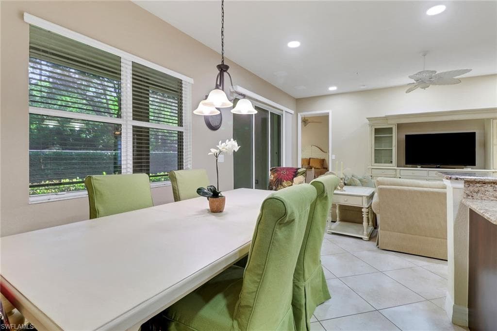 6526 Monterey Pt 102, Naples, FL 34105-9