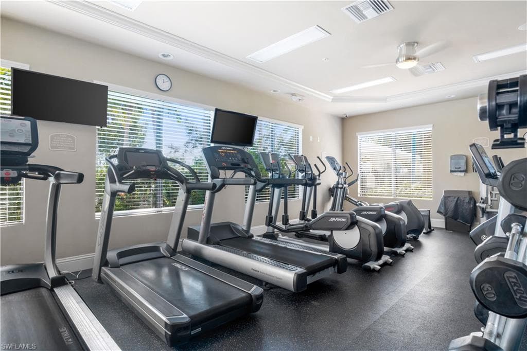 6526 Monterey Pt 102, Naples, FL 34105-32