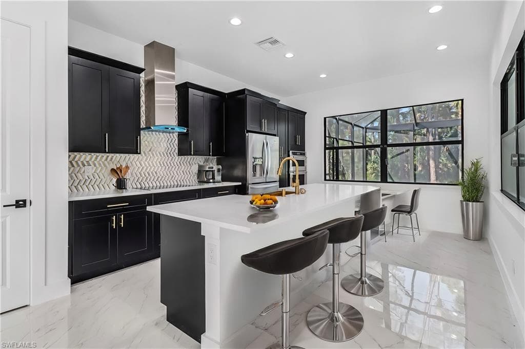 491 9th St SW, Naples, FL 34117-19