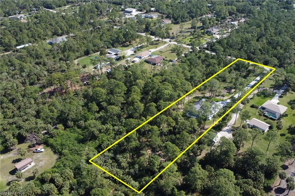 491 9th St SW, Naples, FL 34117-48