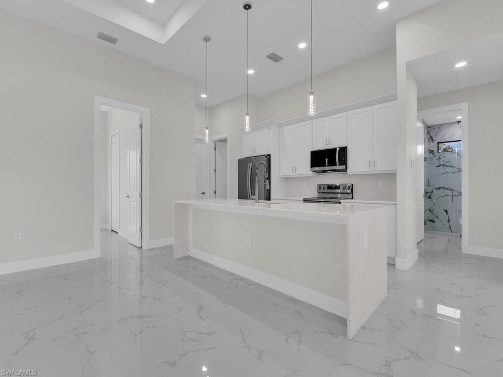 611 Lincoln Ave, Lehigh Acres, FL 33972-12
