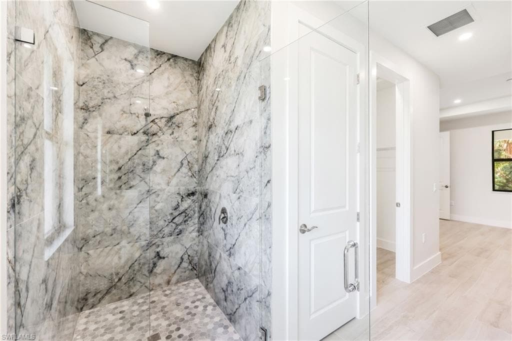 4672 25th Ave SW, Naples, FL 34116-9