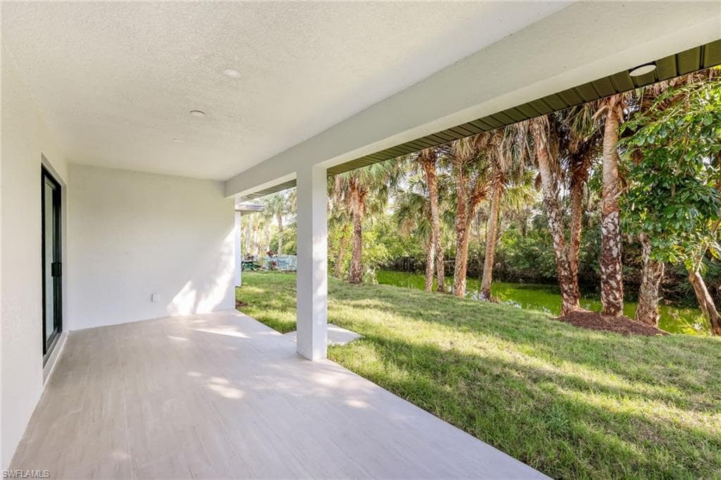 4672 25th Ave SW, Naples, FL 34116-14