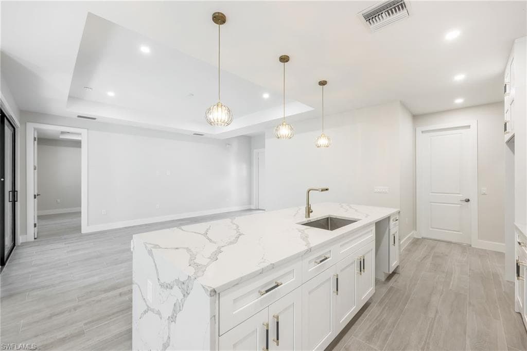 4672 25th Ave SW, Naples, FL 34116-7