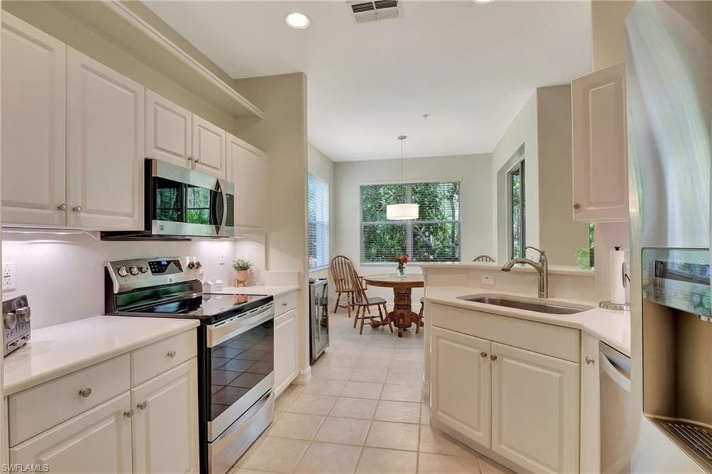 857 Carrick Bend Cir 101, Naples, FL 34110-13