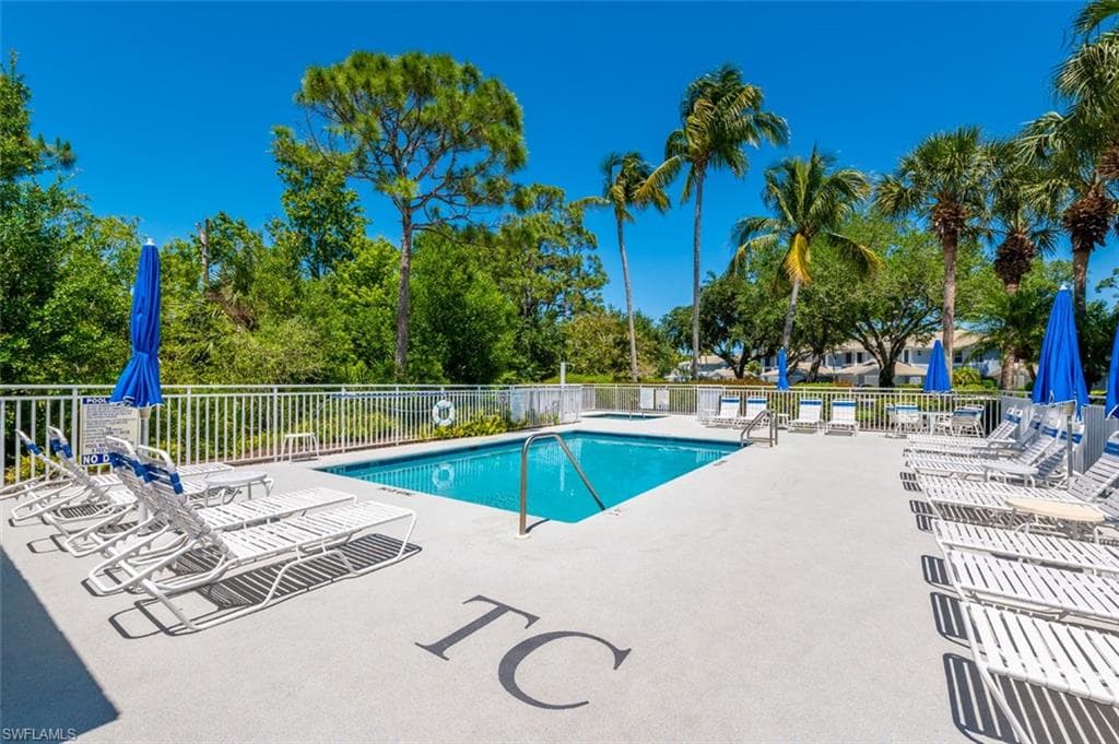 857 Carrick Bend Cir 101, Naples, FL 34110-24