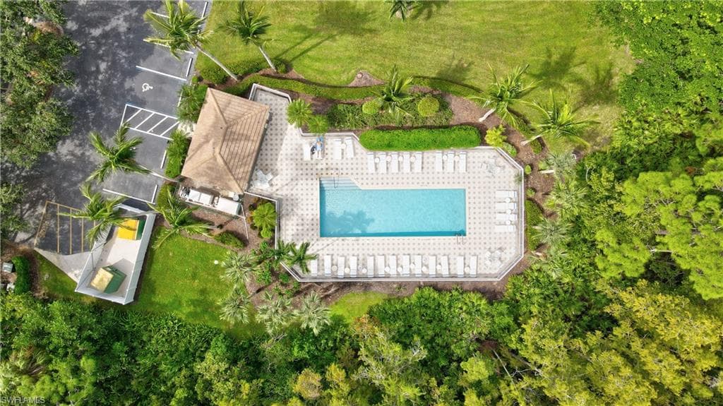 857 Carrick Bend Cir 101, Naples, FL 34110-27