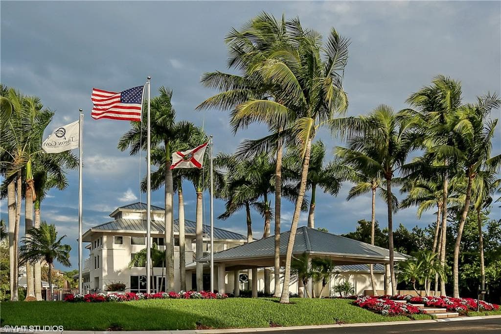857 Carrick Bend Cir 101, Naples, FL 34110-38