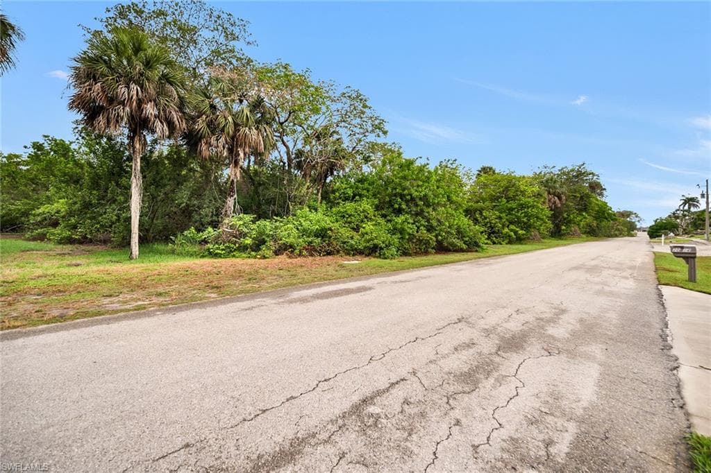 2023 Sheffield Ave, Marco Island, FL 34145-12