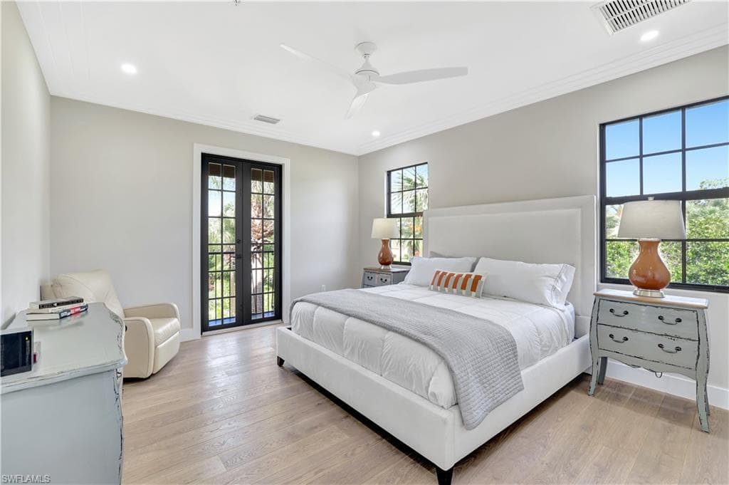 9037 Alturas St 3705, Naples, FL 34113-17
