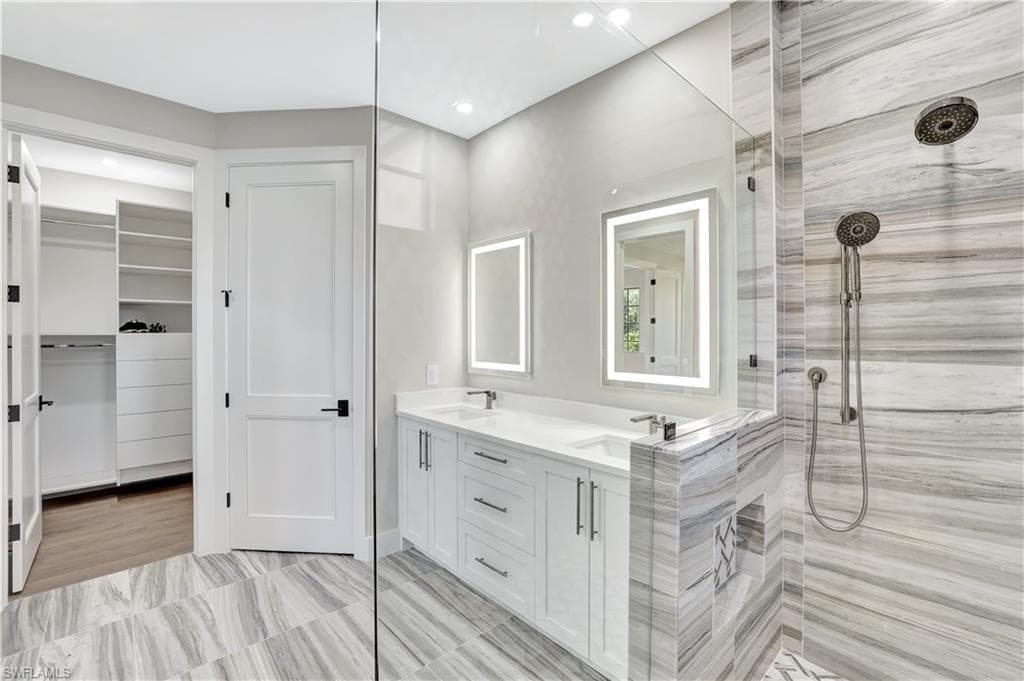 9037 Alturas St 3705, Naples, FL 34113-20