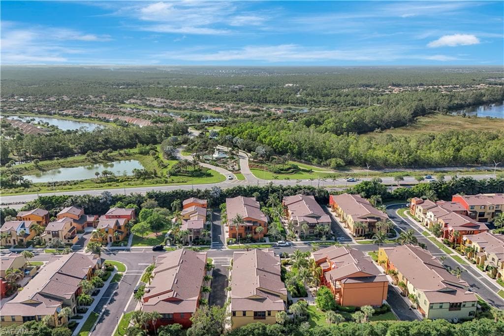 9037 Alturas St 3705, Naples, FL 34113-31