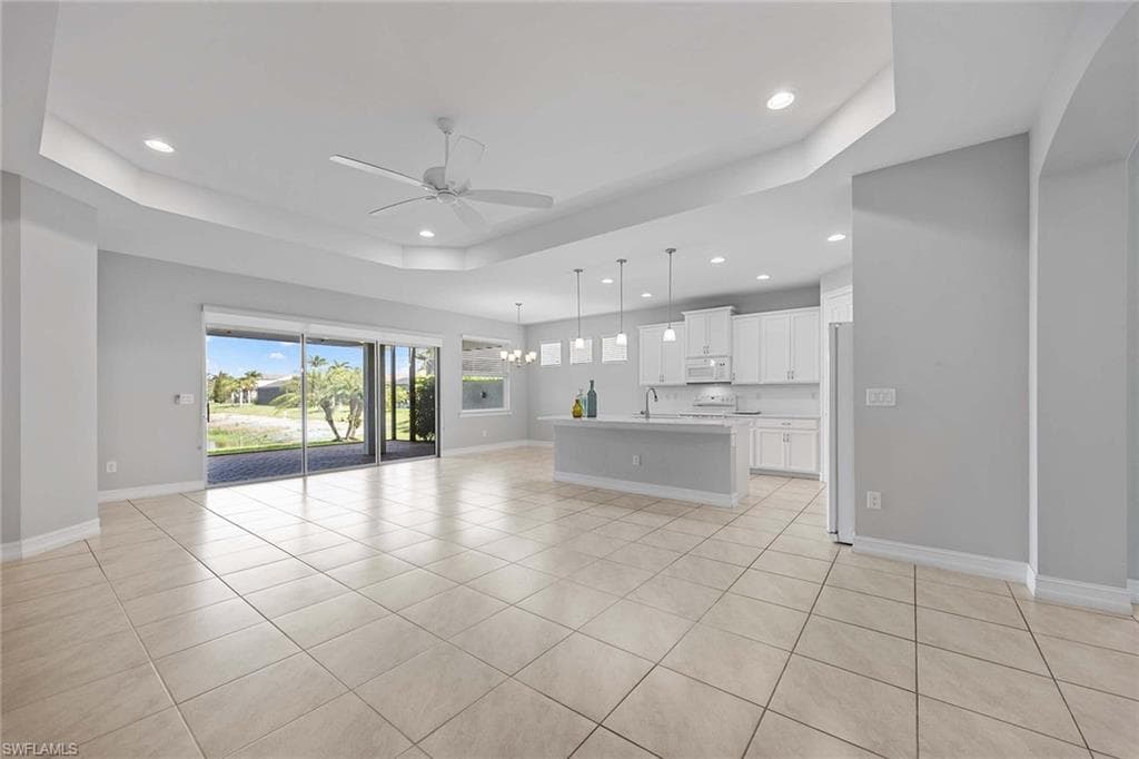 14601 Tropical Dr, Naples, FL 34114-9