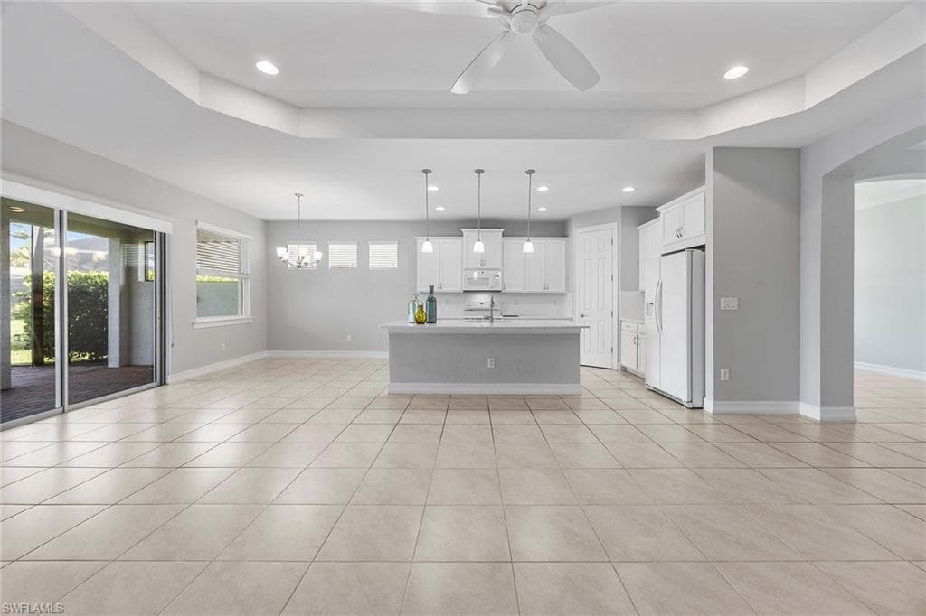 14601 Tropical Dr, Naples, FL 34114-10