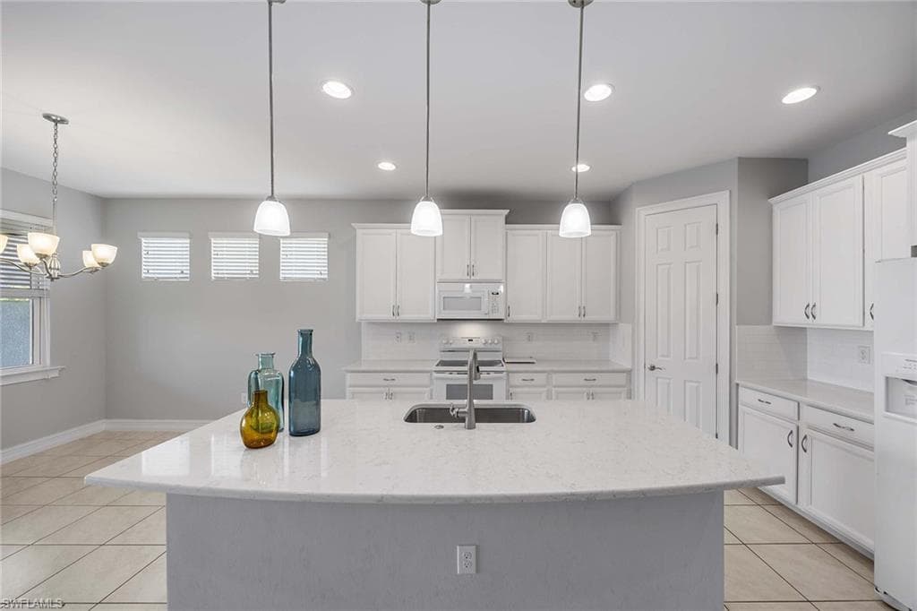 14601 Tropical Dr, Naples, FL 34114-13