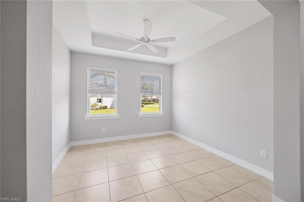 14601 Tropical Dr, Naples, FL 34114-23