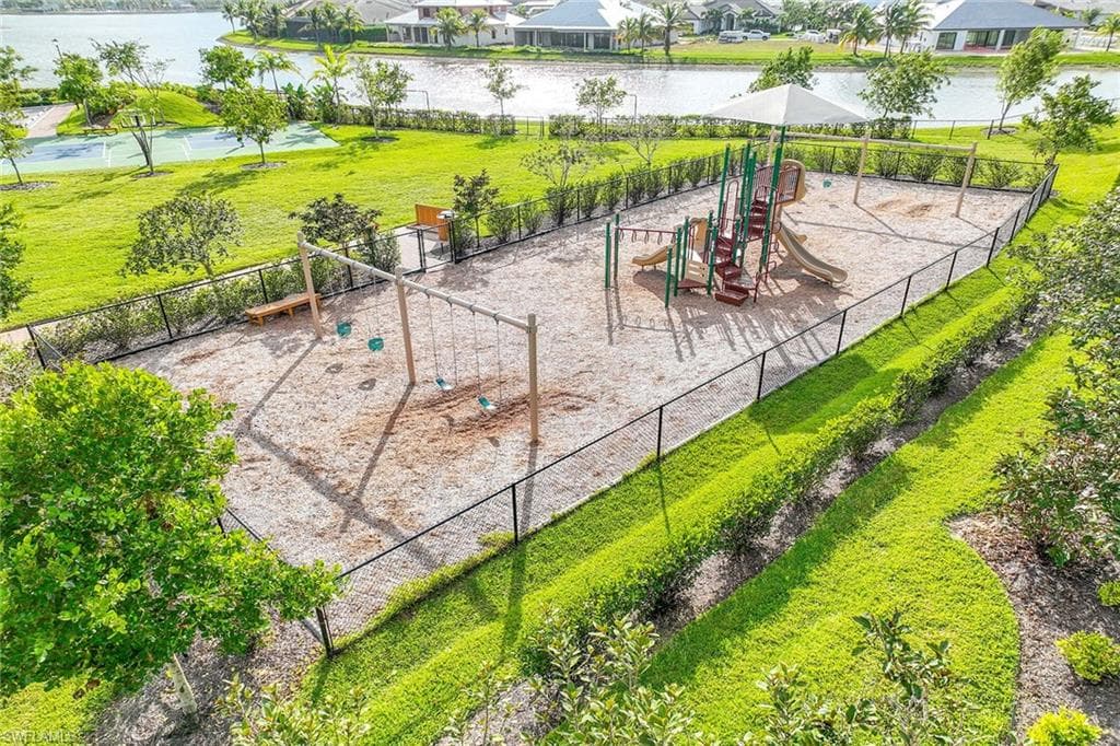 14601 Tropical Dr, Naples, FL 34114-42