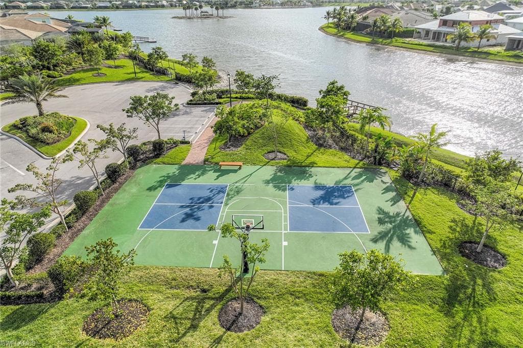 14601 Tropical Dr, Naples, FL 34114-43