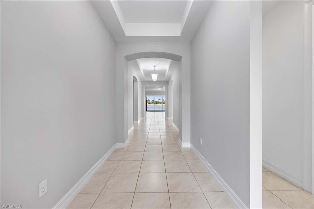 14601 Tropical Dr, Naples, FL 34114-6
