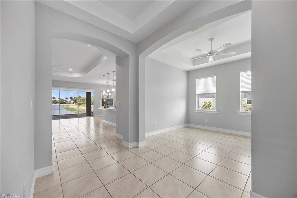 14601 Tropical Dr, Naples, FL 34114-8