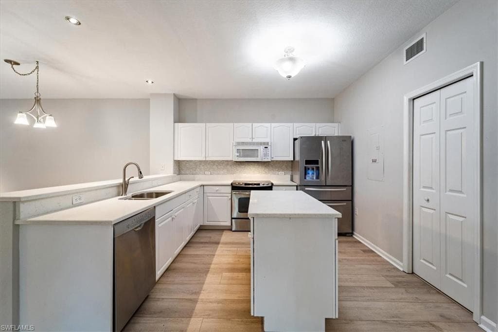 10044 Heather Ln 1501, Naples, FL 34119-9