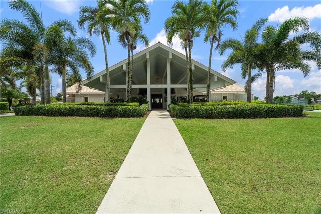 10044 Heather Ln 1501, Naples, FL 34119-30