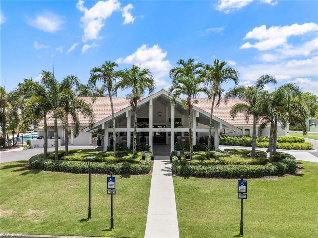 10044 Heather Ln 1501, Naples, FL 34119-31