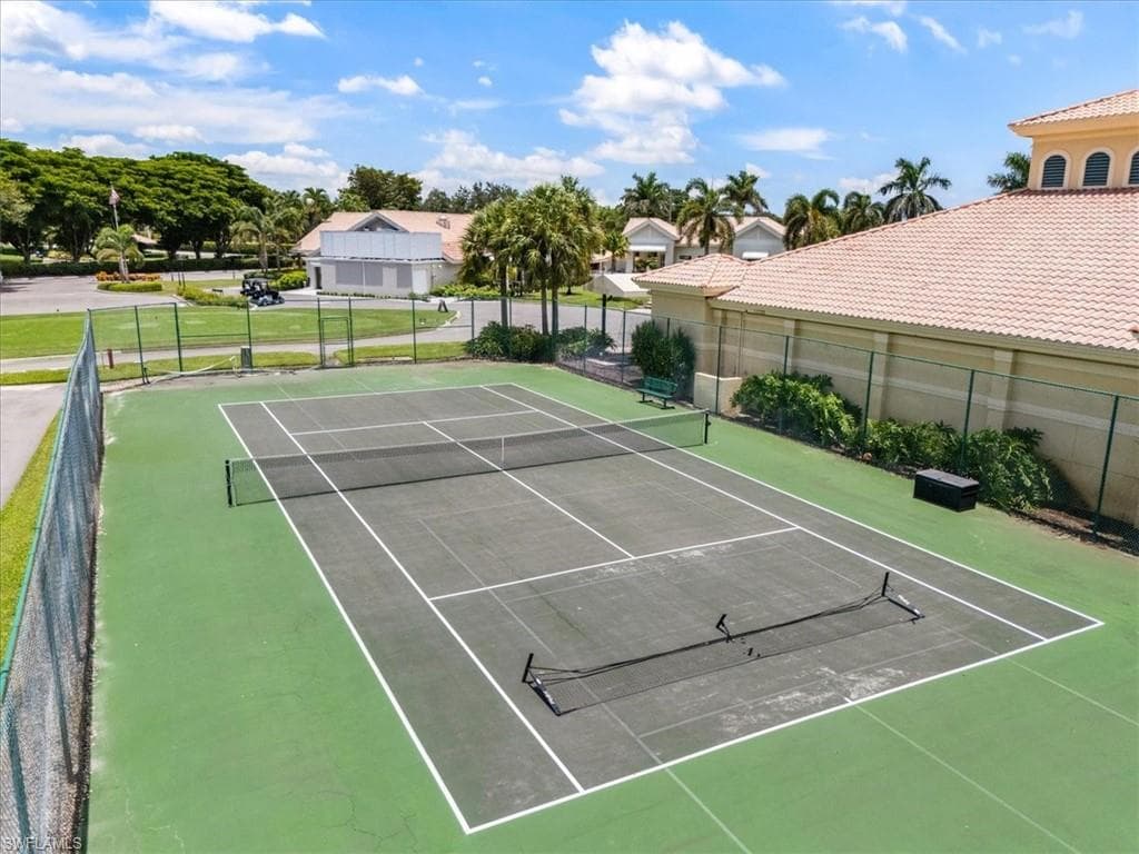 10044 Heather Ln 1501, Naples, FL 34119-39