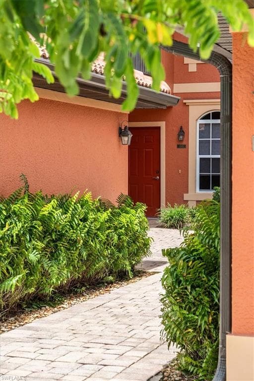 10044 Heather Ln 1501, Naples, FL 34119-47