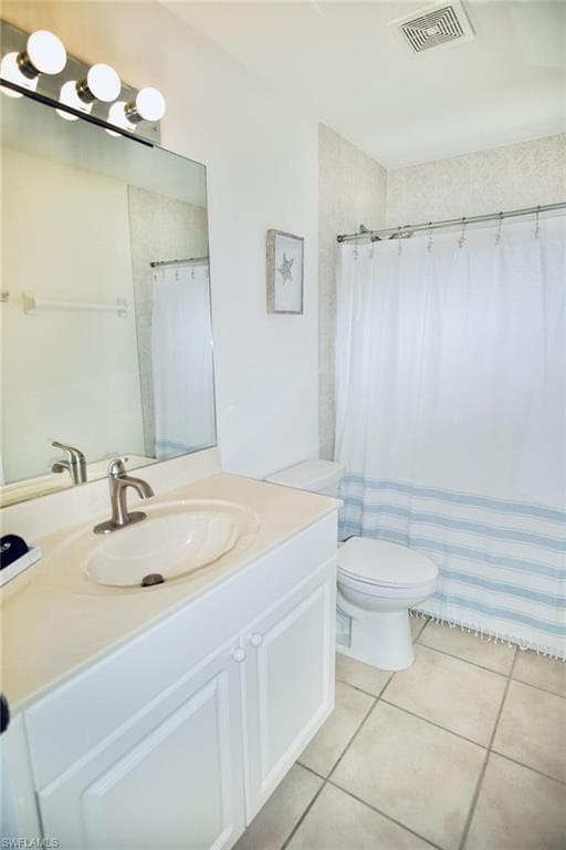 1958 Terrazzo Ln, Naples, FL 34104-25