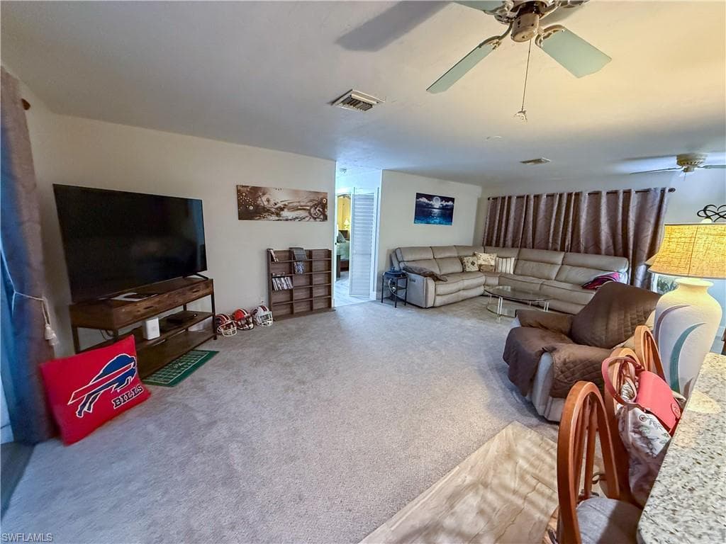732 Sesame Ct, Cape Coral, FL 33904-9