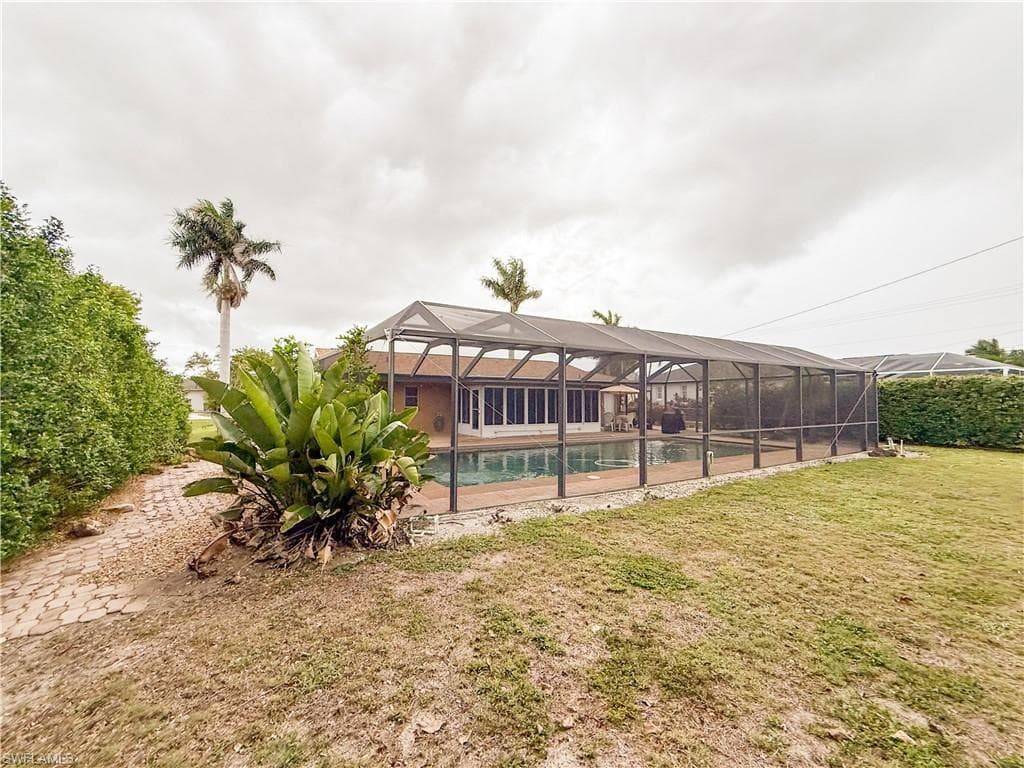 732 Sesame Ct, Cape Coral, FL 33904-5