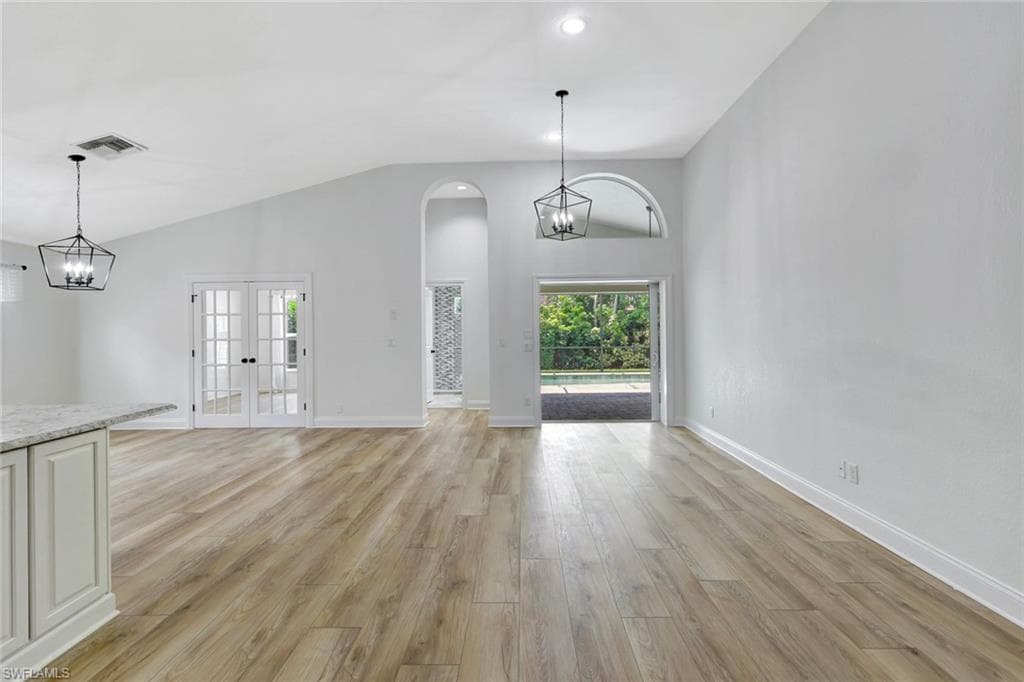 7052 Timberland Cir, Naples, FL 34109-14