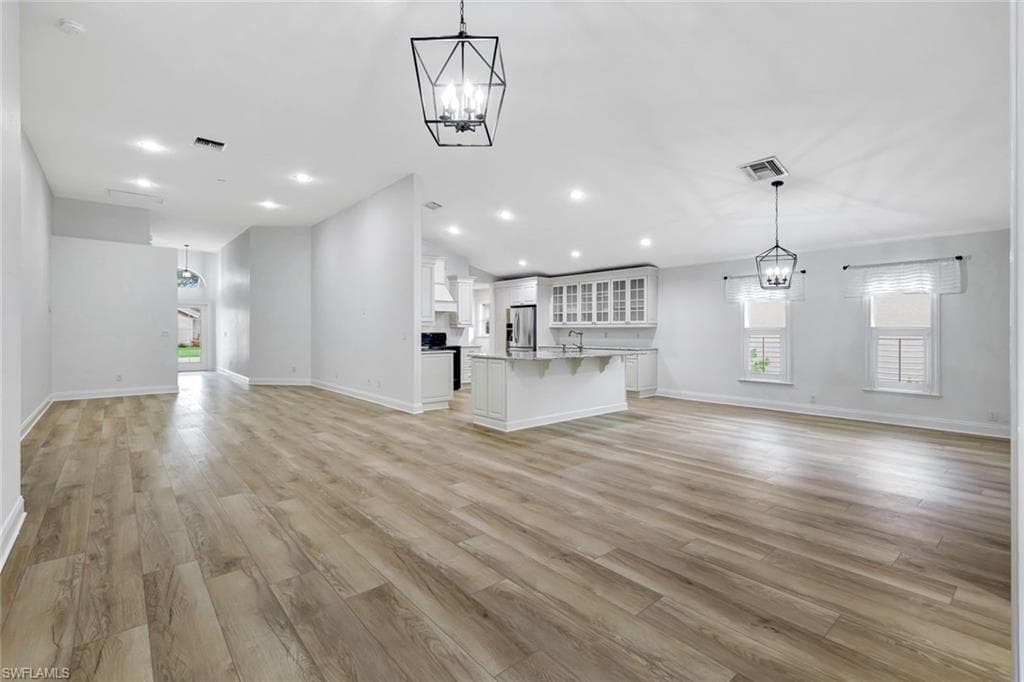 7052 Timberland Cir, Naples, FL 34109-18