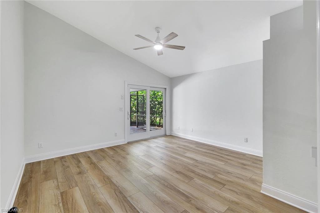 7052 Timberland Cir, Naples, FL 34109-21