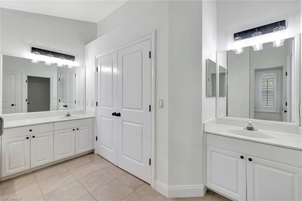 7052 Timberland Cir, Naples, FL 34109-23