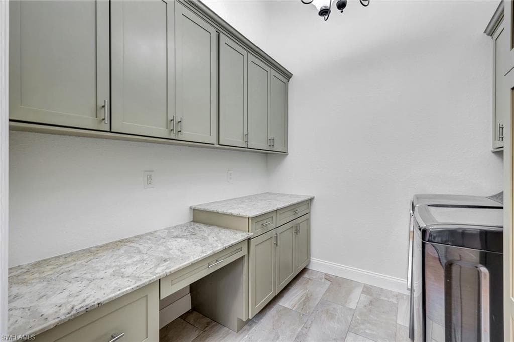 7052 Timberland Cir, Naples, FL 34109-30
