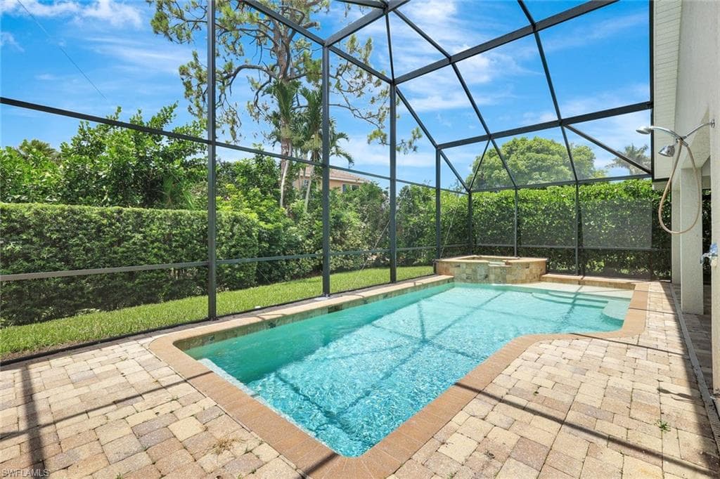 7052 Timberland Cir, Naples, FL 34109-34