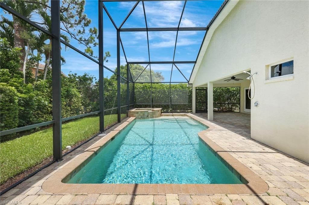 7052 Timberland Cir, Naples, FL 34109-35