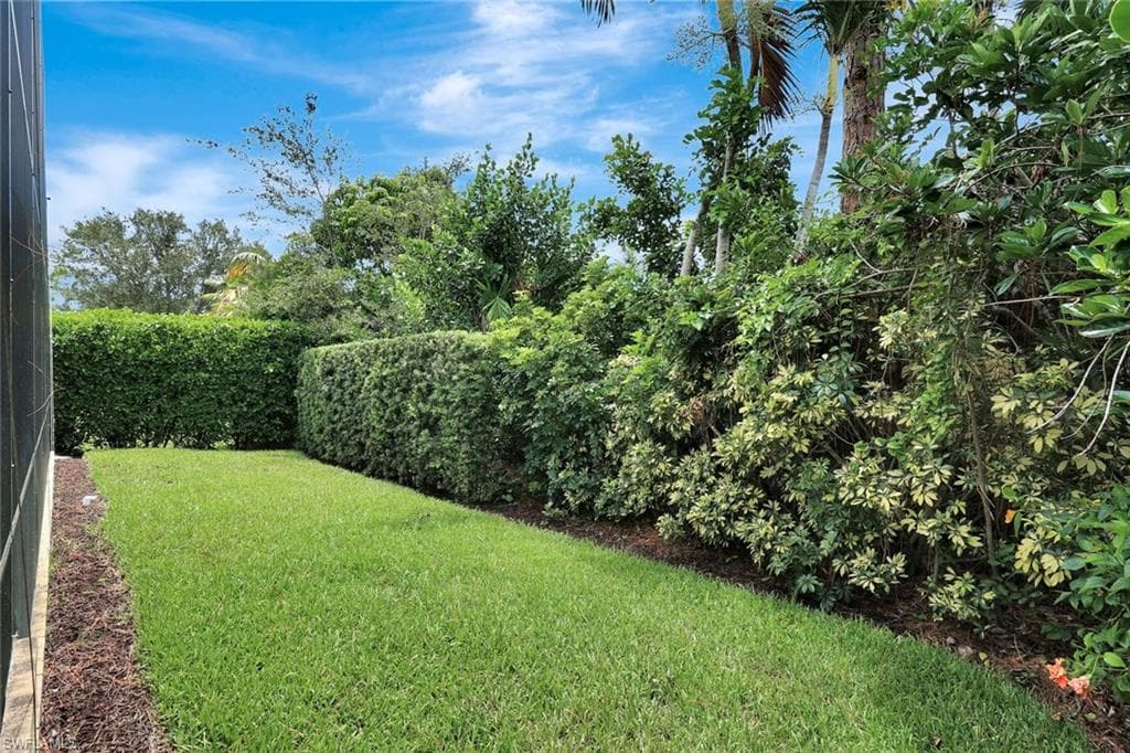 7052 Timberland Cir, Naples, FL 34109-38