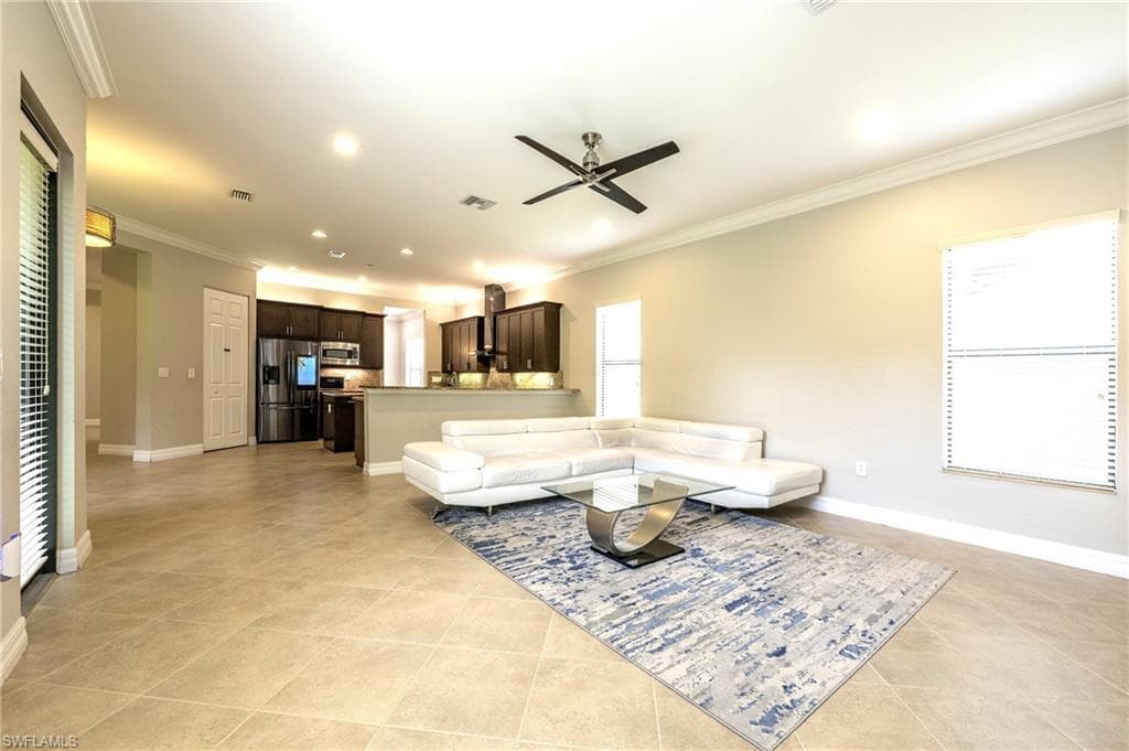 3876 Gibralter Dr, Naples, FL 34119-20