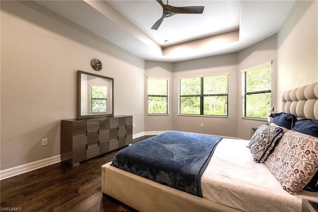 3876 Gibralter Dr, Naples, FL 34119-23