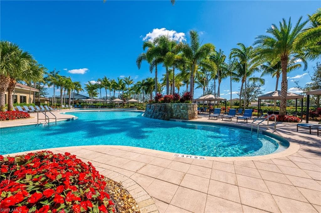 3876 Gibralter Dr, Naples, FL 34119-39