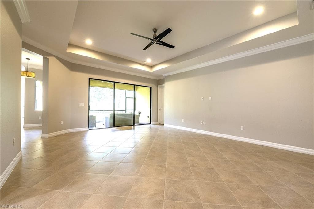 3876 Gibralter Dr, Naples, FL 34119-6