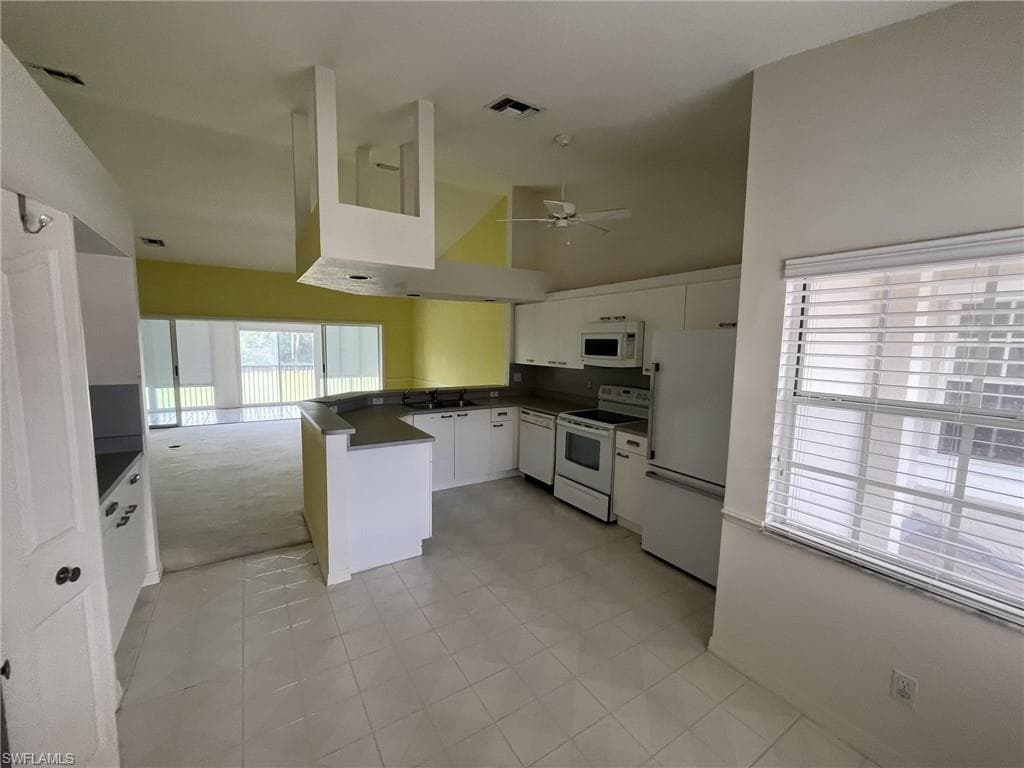 13020 Hamilton Harbour Dr I3, Naples, FL 34110-6